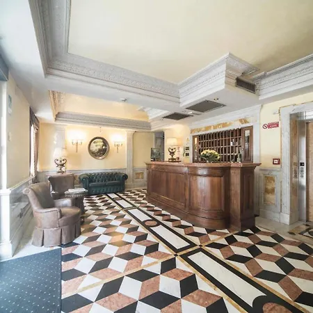 Hotel Donatello 3*