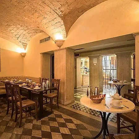 Hotel Donatello 3*