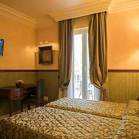 Donatello Hotel 3*