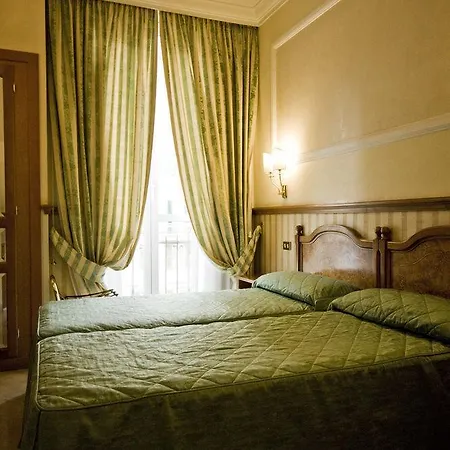 Donatello Otel 3*