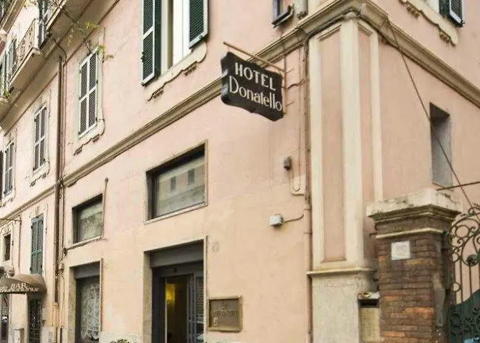 Hotel Donatello 3*